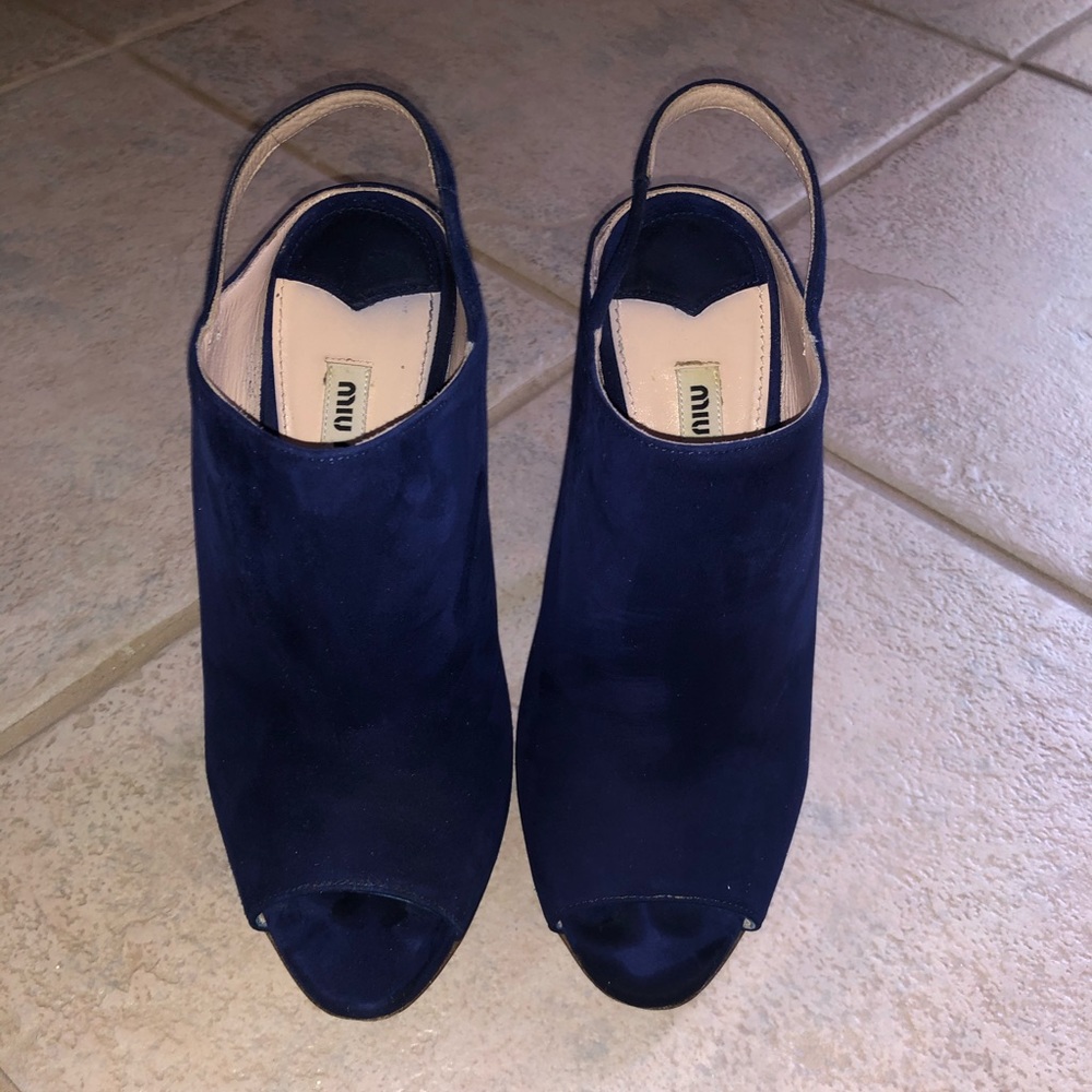 Miu miu Navy blue pumps in suede. Authentic.